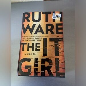 The It Girl by Ruth Ware